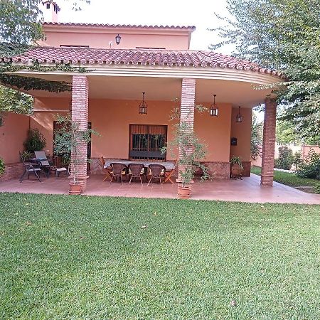 Casa Rural Oregano Кармона Екстер'єр фото
