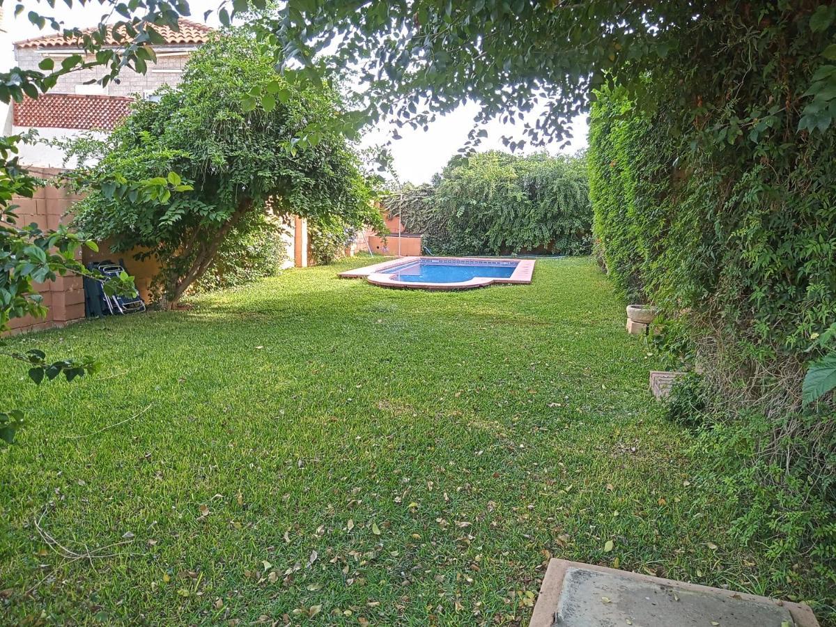 Casa Rural Oregano Кармона Екстер'єр фото