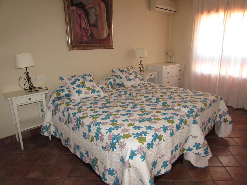 Casa Rural Oregano Кармона Екстер'єр фото